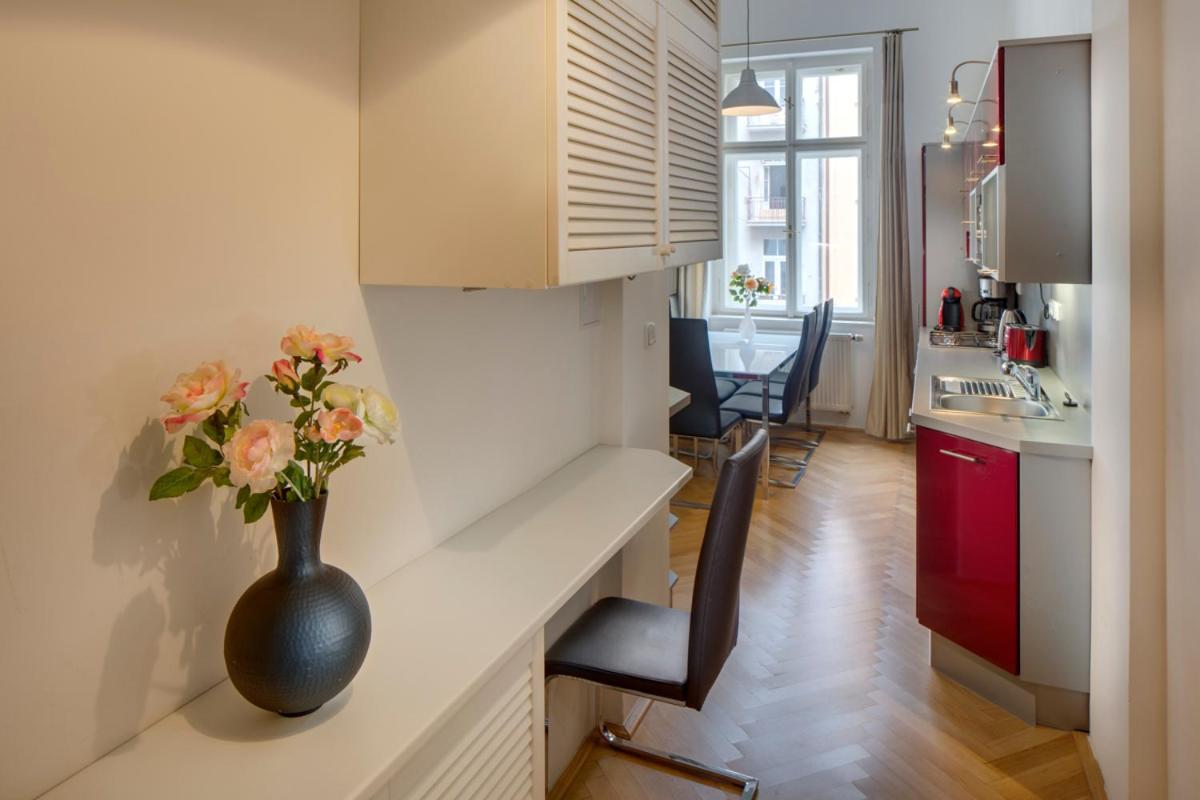 Kaprova - Old Town Apartments ปราก ภายนอก รูปภาพ